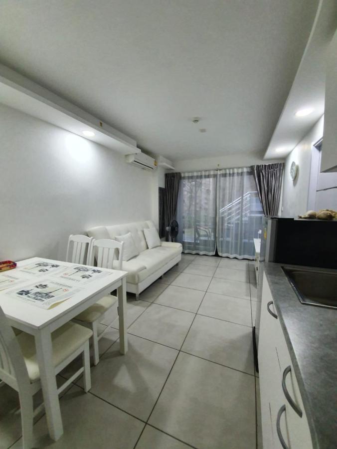 Двух-Комнатная Квартира В Кондоминимуме "Tropikal Garden" Pattaya Ngoại thất bức ảnh